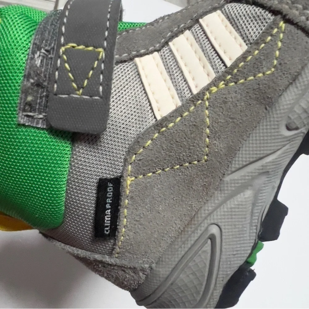 Adidas Outdoor Kids Powderplay Mountain Boots Climaproof Size 6